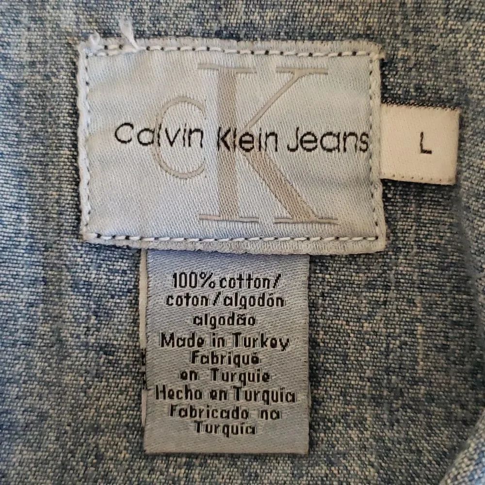 Gorgeous Calvin Klein Faded Denim Cropped Jean Jacket Coat Sz L - Picture 5 of 9